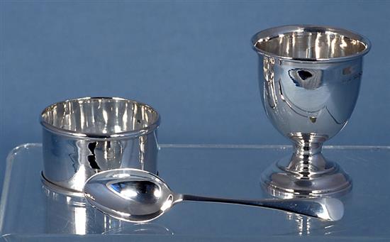 A set of five silver grapefruit spoons & a Christening set.